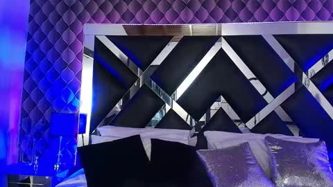 victtoria lee online show from 12/02/25, 07:42