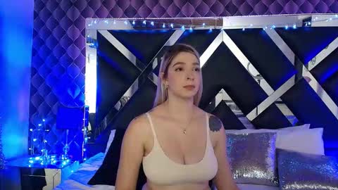 victtoria lee online show from 01/07/26, 10:01