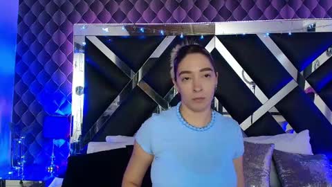 victtoria lee online show from 06/04/26, 07:42
