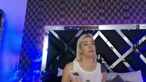 victtoria lee online show from 07/27/26, 07:21