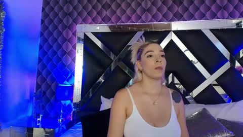 victtoria lee online show from 07/28/26, 08:52