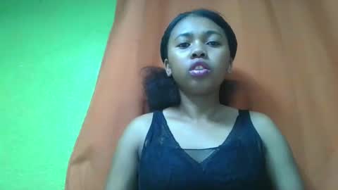 Snapshot of vierge28430 chatting on 05/04/26, 02:18 vierge28430 online show from 05/04/26, 02:18