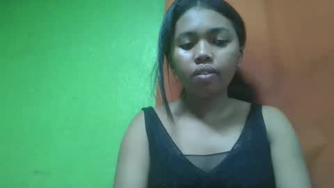 Snapshot of vierge28430 chatting on 06/06/26, 02:27 vierge28430 online show from 06/06/26, 02:27