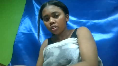 Snapshot of vierge28430 chatting on 06/12/26, 05:45 vierge28430 online show from 06/12/26, 05:45