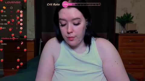 viesica_ online show from 11/13/25, 02:49