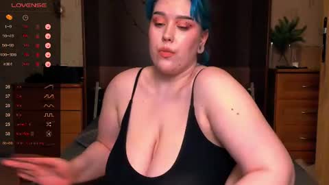 viesica_ online show from 06/11/26, 03:15