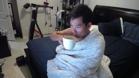 Snapshot of vietnamese23 chatting on 12/23/24, 10:53 wonderful online show from 12/23/24, 10:53