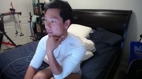 Snapshot of vietnamese23 chatting on 01/08/25, 11:32 wonderful online show from 01/08/25, 11:32