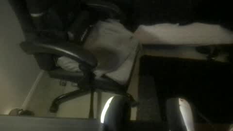 Snapshot of viewsofpleasures chatting on 03/16/26, 01:22 Viewsofpleasures online show from 03/16/26, 01:22