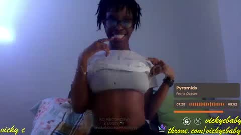 Vicky C Vicky V - Vicky C Baby Baby Vee - Schoolgurl V - V the Qween of Edging - Miss Vicky if U Nasty online show from 01/29/25, 08:04