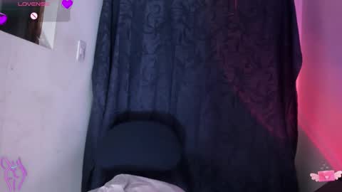 Snapshot of viioleett_cum chatting on 11/10/25, 03:55 viioleett_cum online show from 11/10/25, 03:55