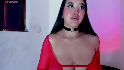 Snapshot of viioleett_cum chatting on 03/27/26, 04:40 viioleett_cum online show from 03/27/26, 04:40