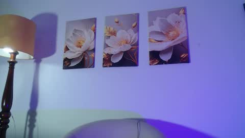 Snapshot of viiolet_collins chatting on 02/10/26, 11:47 VIOLET online show from 02/10/26, 11:47