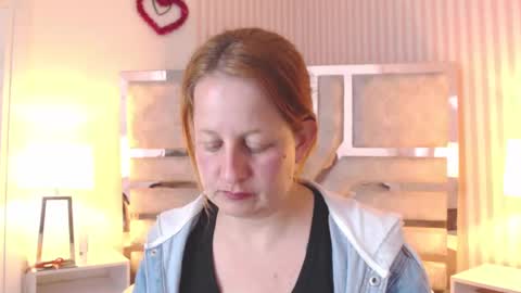 Violeta online show from 12/23/24, 12:46