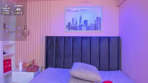 Viiolett online show from 01/12/25, 02:24