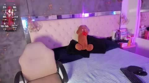 Snapshot of viiolettlopez chatting on 09/13/25, 01:33 Violet online show from 09/13/25, 01:33