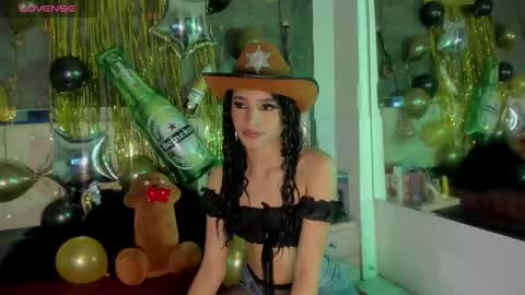 Snapshot of viiolettlopez chatting on 10/02/25, 01:07 Violet online show from 10/02/25, 01:07