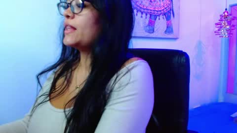 Snapshot of viiolleta chatting on 04/23/26, 12:15 viioleta online show from 04/23/26, 12:15