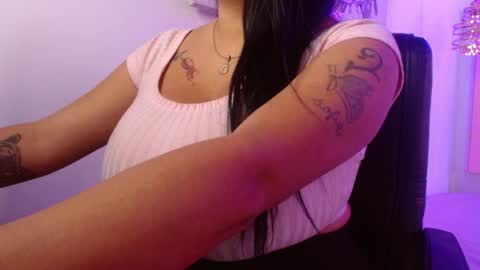 Snapshot of viiolleta chatting on 05/23/26, 12:31 viioleta online show from 05/23/26, 12:31