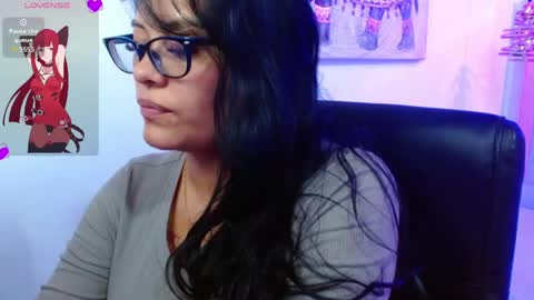 Snapshot of viiolleta chatting on 06/09/26, 12:28 viioleta online show from 06/09/26, 12:28