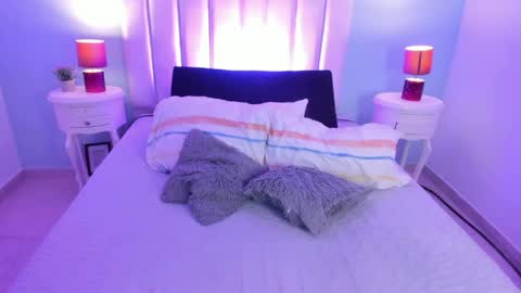 Violet online show from 05/28/26, 12:35