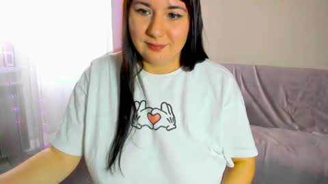 Snapshot of vik_and_love chatting on 03/13/26, 04:19 Vika online show from 03/13/26, 04:19