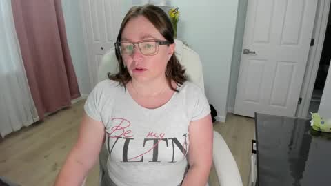 Ukrainian-woman online show from 03/03/25, 12:48