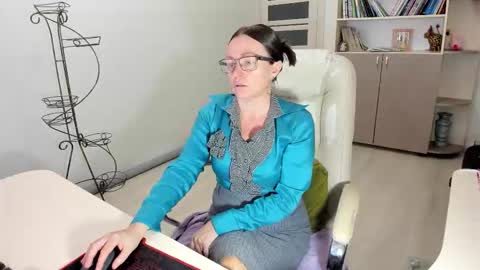Snapshot of vika7333 chatting on 11/09/25, 10:13 Ukrainian-woman online show from 11/09/25, 10:13