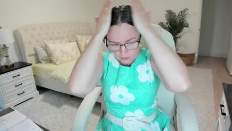 Snapshot of vika7333 chatting on 04/08/26, 11:32 Ukrainian-woman online show from 04/08/26, 11:32