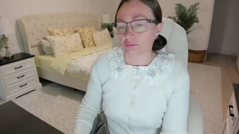 Snapshot of vika7333 chatting on 05/14/26, 11:06 Ukrainian-woman online show from 05/14/26, 11:06