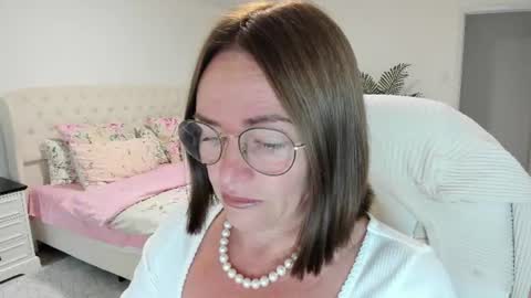Ukrainian-woman online show from 07/27/26, 11:39