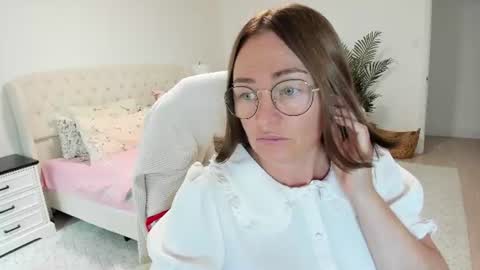 Ukrainian-woman online show from 07/28/26, 03:21