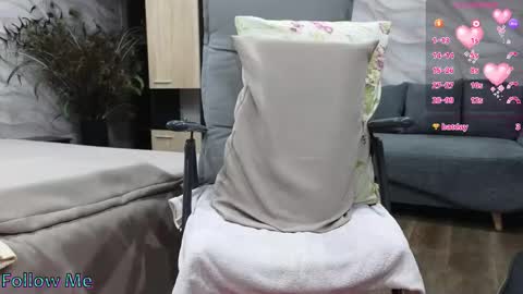 vika style online show from 10/17/25, 12:25