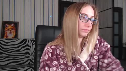 Vika online show from 02/20/25, 01:25