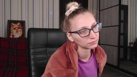 Vika online show from 09/26/25, 01:31
