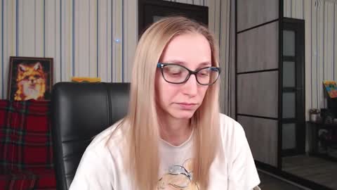 Vika online show from 11/12/25, 08:30