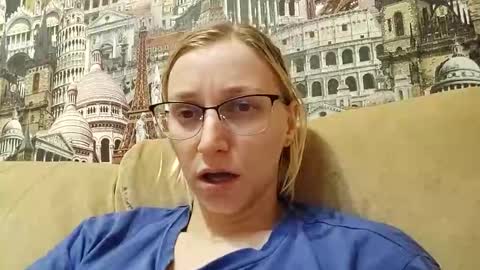 Snapshot of vikaericka chatting on 02/26/26, 03:33 Vika online show from 02/26/26, 03:33