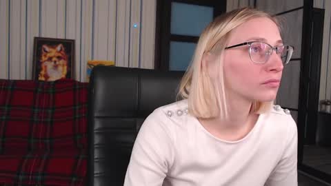 Snapshot of vikaericka chatting on 03/23/26, 06:50 Vika online show from 03/23/26, 06:50