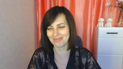 Snapshot of vikasoul chatting on 11/19/25, 09:48 Vika online show from 11/19/25, 09:48