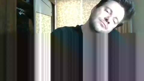 Snapshot of vikbika2 chatting on 01/19/25, 02:28 Tom reunz online show from 01/19/25, 02:28