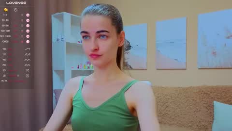 vikiberry online show from 10/05/25, 10:13