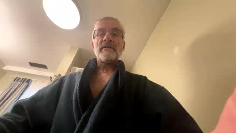 Snapshot of viking6man chatting on 01/24/25, 12:31 Richard Flasher online show from 01/24/25, 12:31