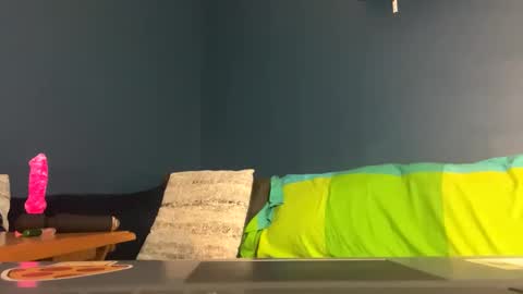 Snapshot of vikingandvixen44 chatting on 10/07/25, 01:25 vikingandvixen44 online show from 10/07/25, 01:25