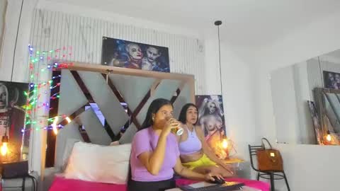 vikiTomson online show from 12/15/24, 12:49