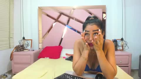 vikiTomson online show from 02/06/25, 05:19