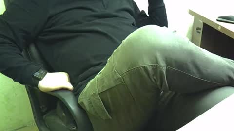 viknik16cm online show from 11/12/25, 05:30