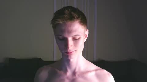 Snapshot of viksons chatting on 09/28/25, 06:13 Max online show from 09/28/25, 06:13