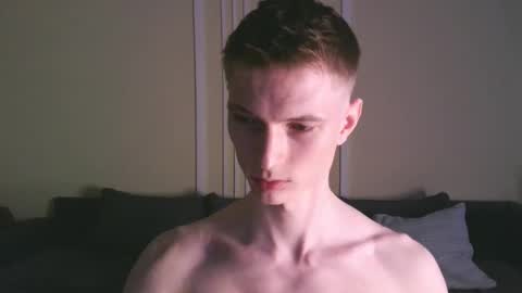 Snapshot of viksons chatting on 10/01/25, 06:36 Max online show from 10/01/25, 06:36