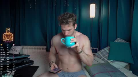 Snapshot of viktor_secret chatting on 04/11/26, 03:44 fansly VITEKsecret online show from 04/11/26, 03:44