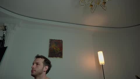 Snapshot of viktor_secret chatting on 05/17/26, 05:27 fansly VITEKsecret online show from 05/17/26, 05:27
